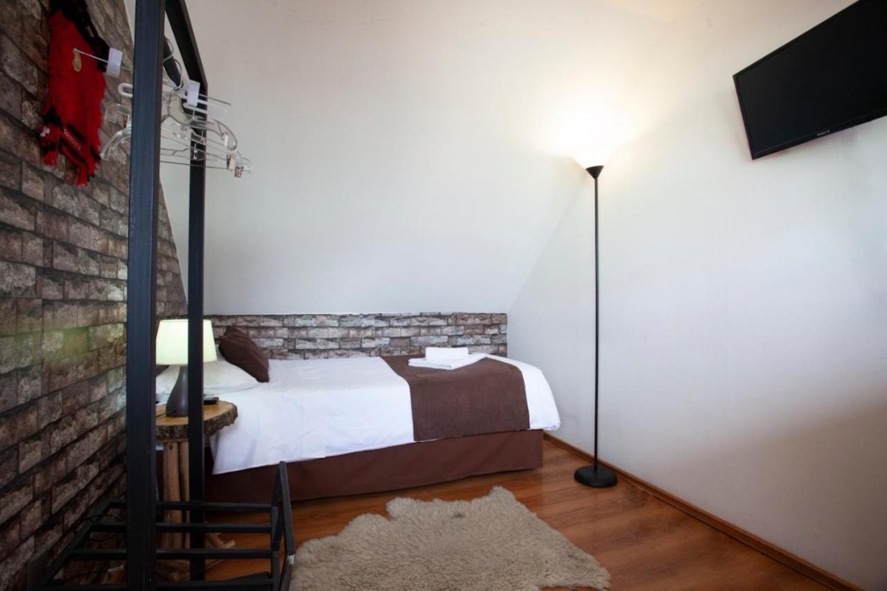 Tel Hauke Hostal Punta Arenas Buitenkant foto